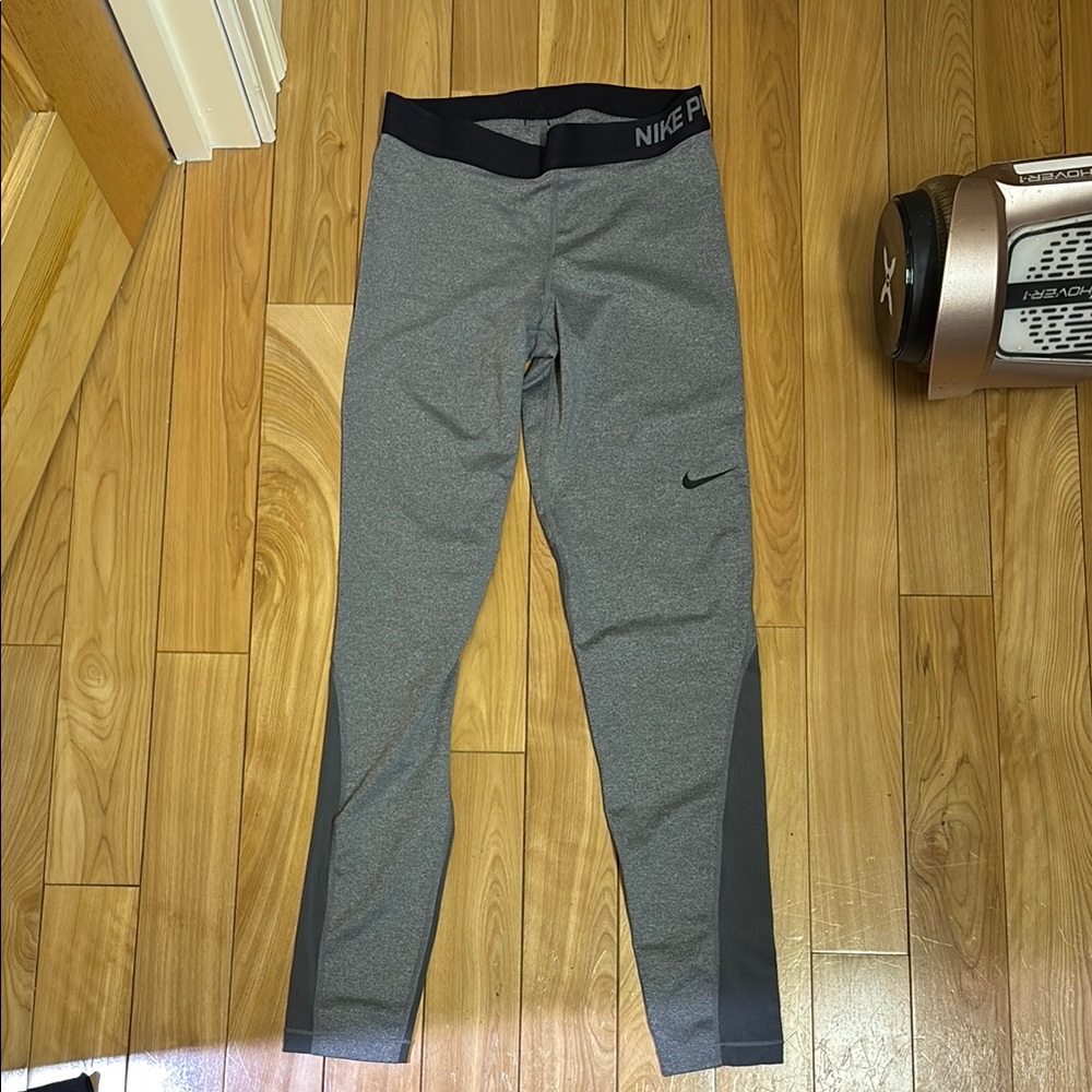 Nike Men's Gray Performance Pants